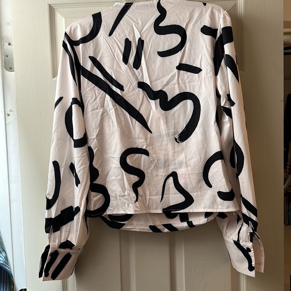 Chic pretty top - Picture 4 of 4